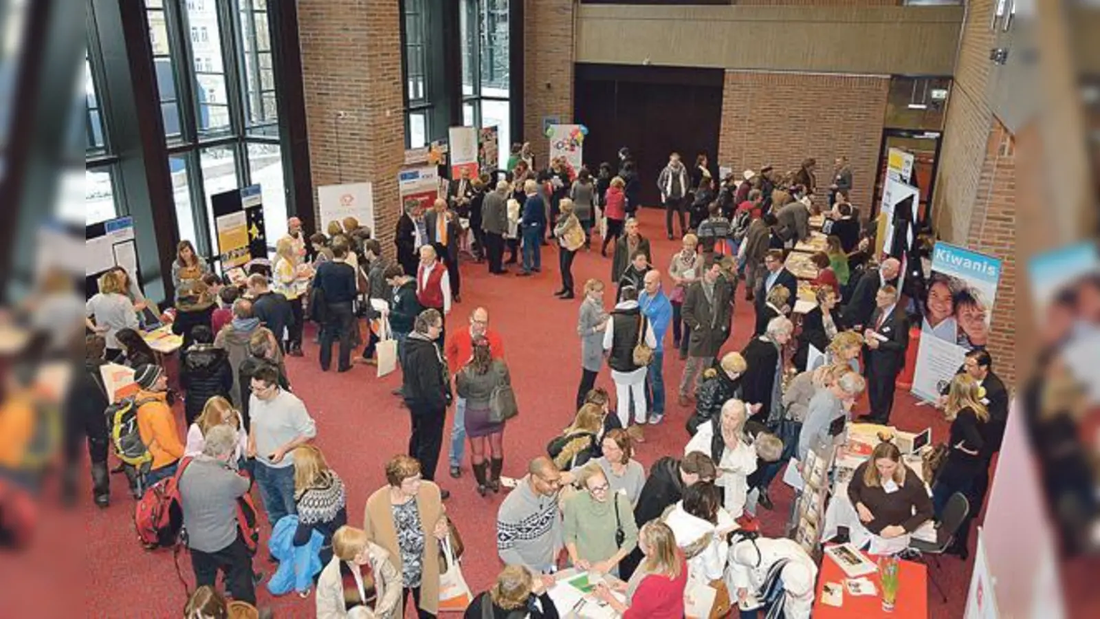 5.555 Münchner fanden im vergangenen Jahr den Weg zur 10. Münchner FreiwilligenMesse. Die Veranstalter hoffen auch in diesem Jahr auf reges Interesse. 	 (Foto: FöBE)