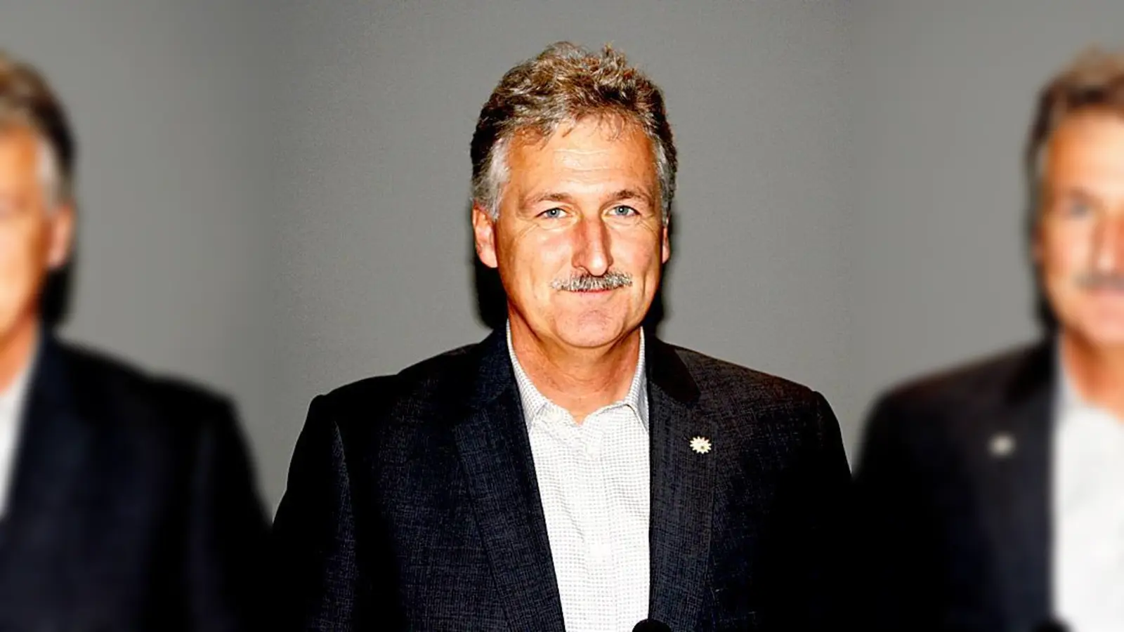 Lob gab es für die Aufmerksamkeit der Grünwalder Bürger von Polizeihauptkommissar Andreas Aigner von der PI 32.	 (Foto: hol)