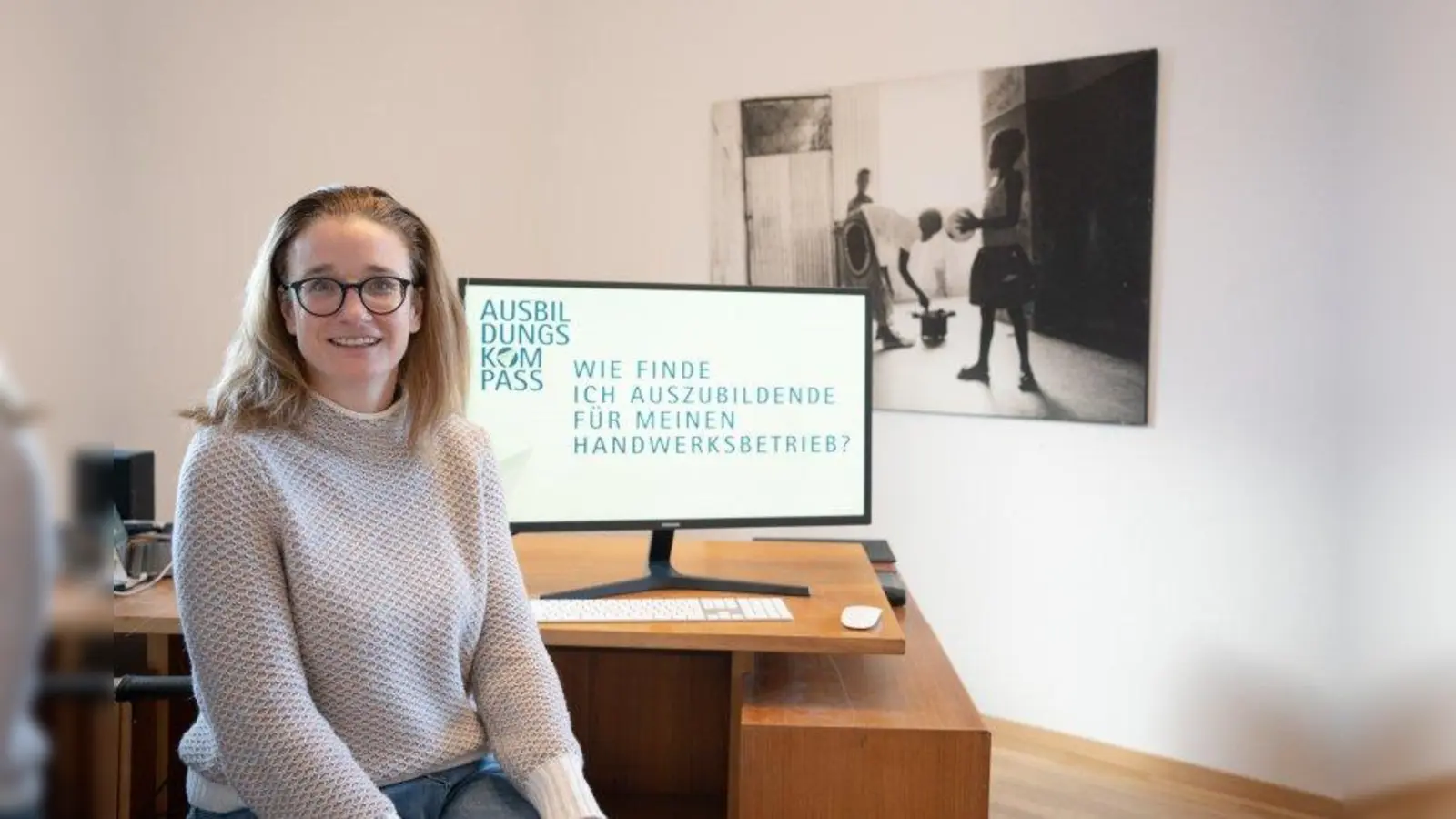 Hat sich bereits mit dem Ausbildungskompass beim Thema Ausbildung engagiert: Referentin Monika Uhl aus Penzberg. (Foto: Landratsamt)