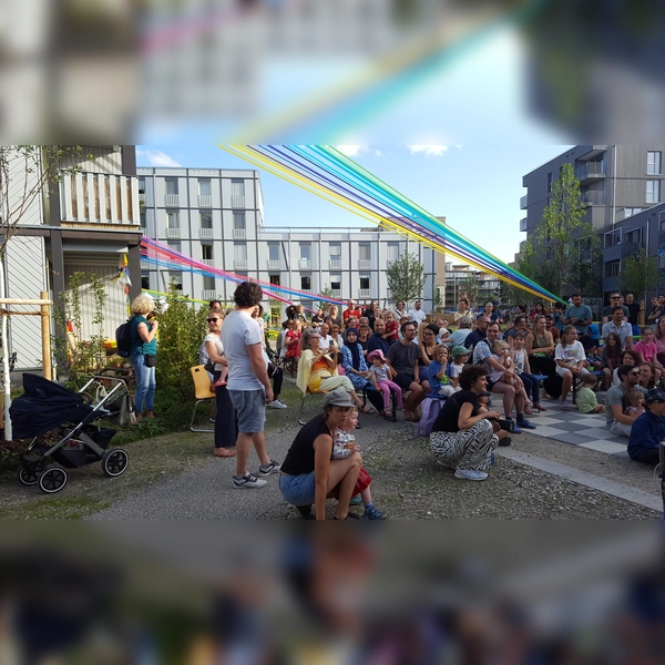 „Kultur im Block” bringt Kultur dorthin, wo Menschen leben. (Foto: Mona Shatry)