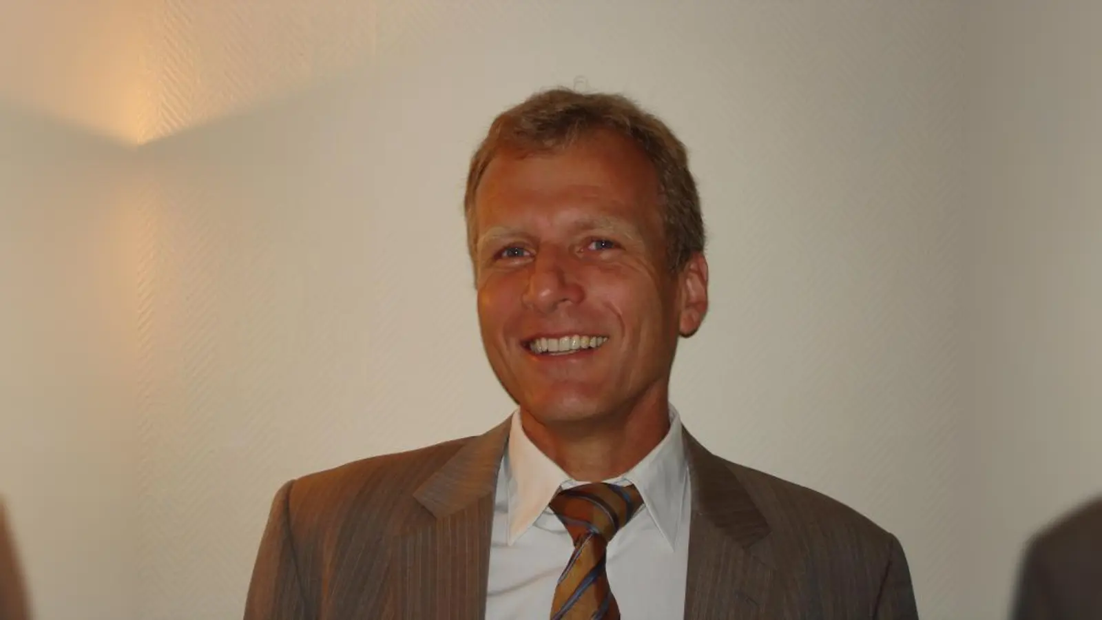 Helmut Stiglmayr ist Regionalgeschäftsführer der Barmer GEK. Allen, die sich ausgiebig über Sport, Gesundheit und Ernährung informieren wollen, rät er, die „Deutschland bewegt sich!”-Tourtage am 2. und 3. Oktober zu besuchen. (Foto: pi)