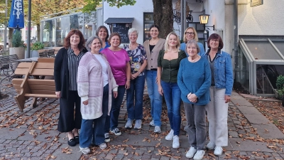 Eine Gruppe von Frauen hat ein Frauennetzwerk in Unterhaching gegründet, um sich gemeinsam besser für die Interessen von Frauen einzusetzen.  (Foto: Köhler)