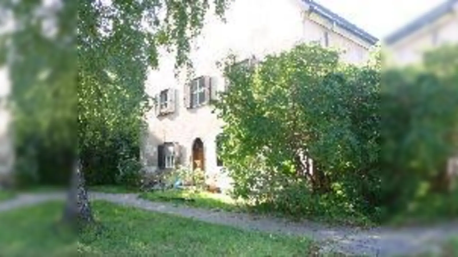 Noch trotzt das Idyll den Baggern. Aber nicht mehr lange, denn Ende 2007 fällt der Startschuss für die Umgestaltung des Geländes der ehemaligen Funkkaserne an der Domagkstraße.  (Foto: pa)