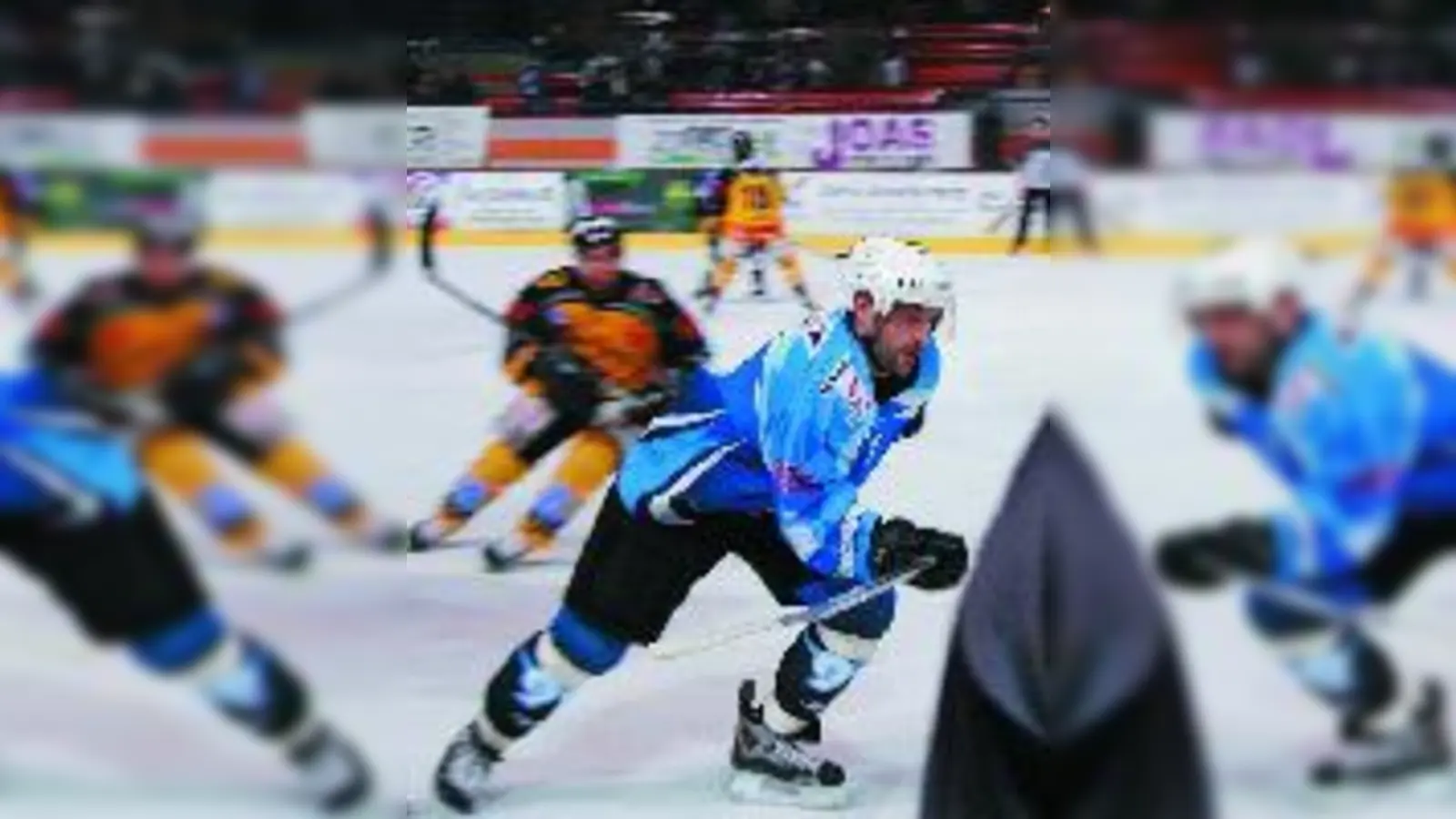 Servus - bis  (Foto: Der EHC verabschiedet sich für diese Saison.)