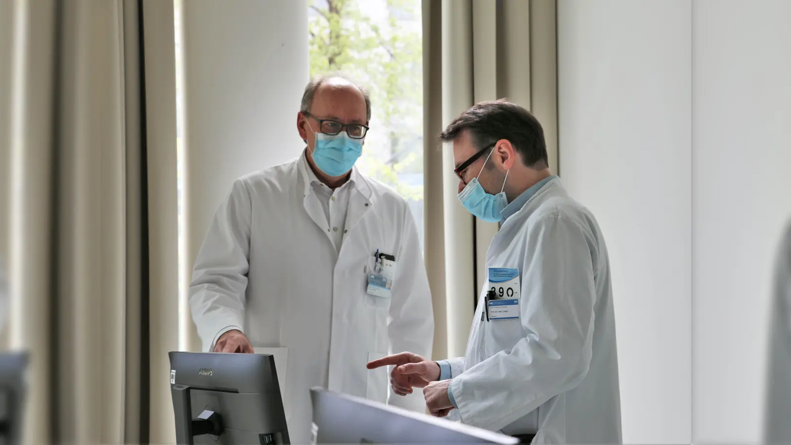 Die Professoren Percy Knolle (links) und Paul Lingor leiten die Antikörperstudie für Mitarbeiter des Klinikums rechts der Isar. (Foto: M. Hautmann, Klinikum rechts der Isar)