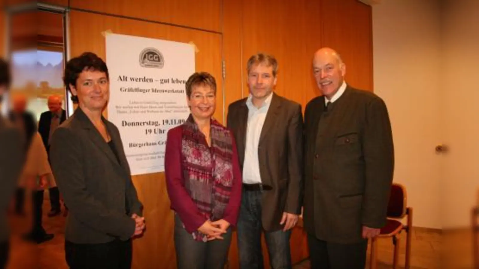 „Super gelaufen!“ Die IGG-Organisatoren wollten einen kleinen Denkanstoß geben und freuten sich über die rund 40 Leute, die mit ihnen diskutieren wollten. V.l. Agnes Duringer, Martina Schmitt, Mathias Pollok und Nikolaus von Welck. (Foto: US)