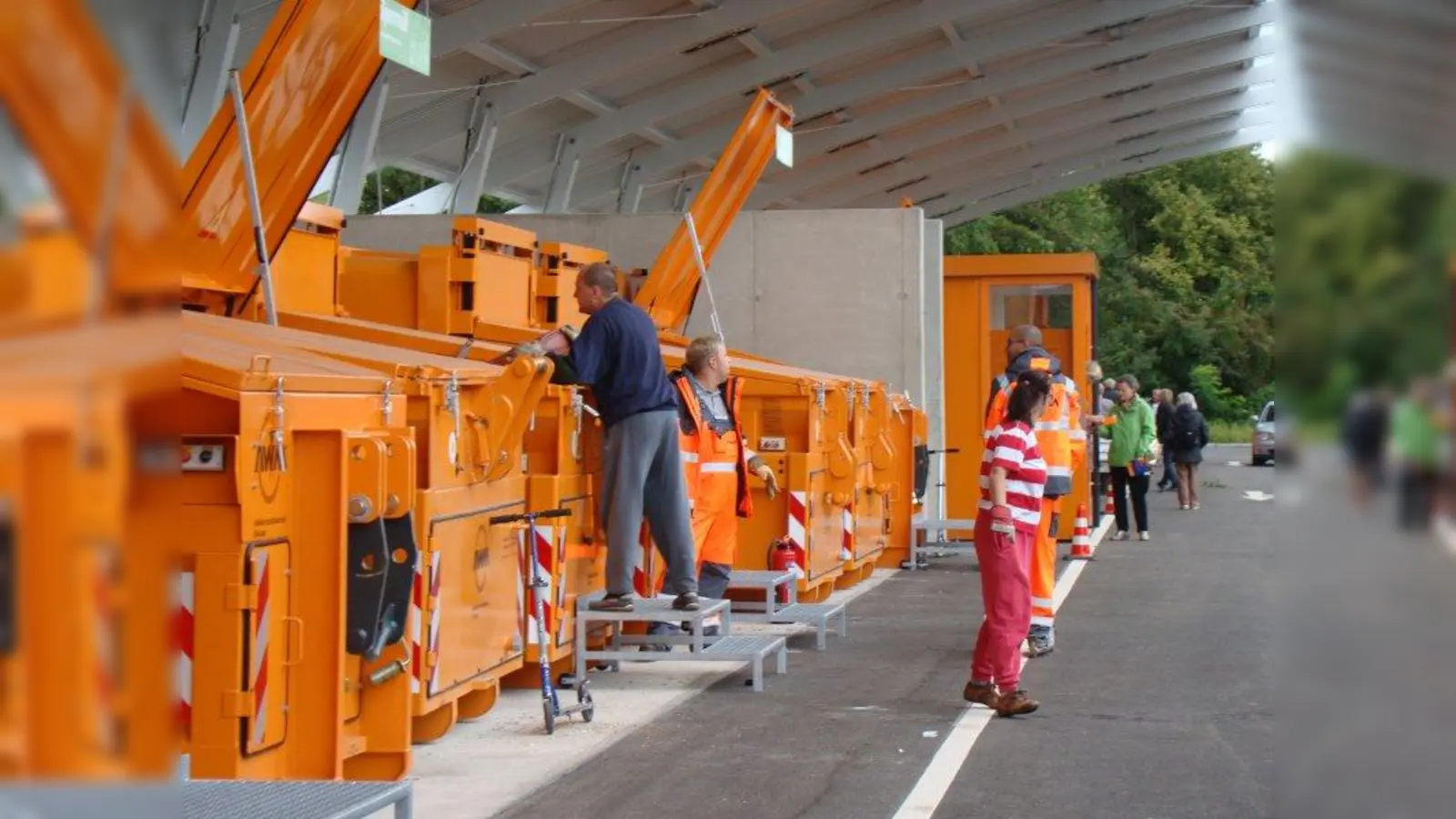 Rund 70 Container stehen für die Wertstoffe bereit. (Foto: pst)