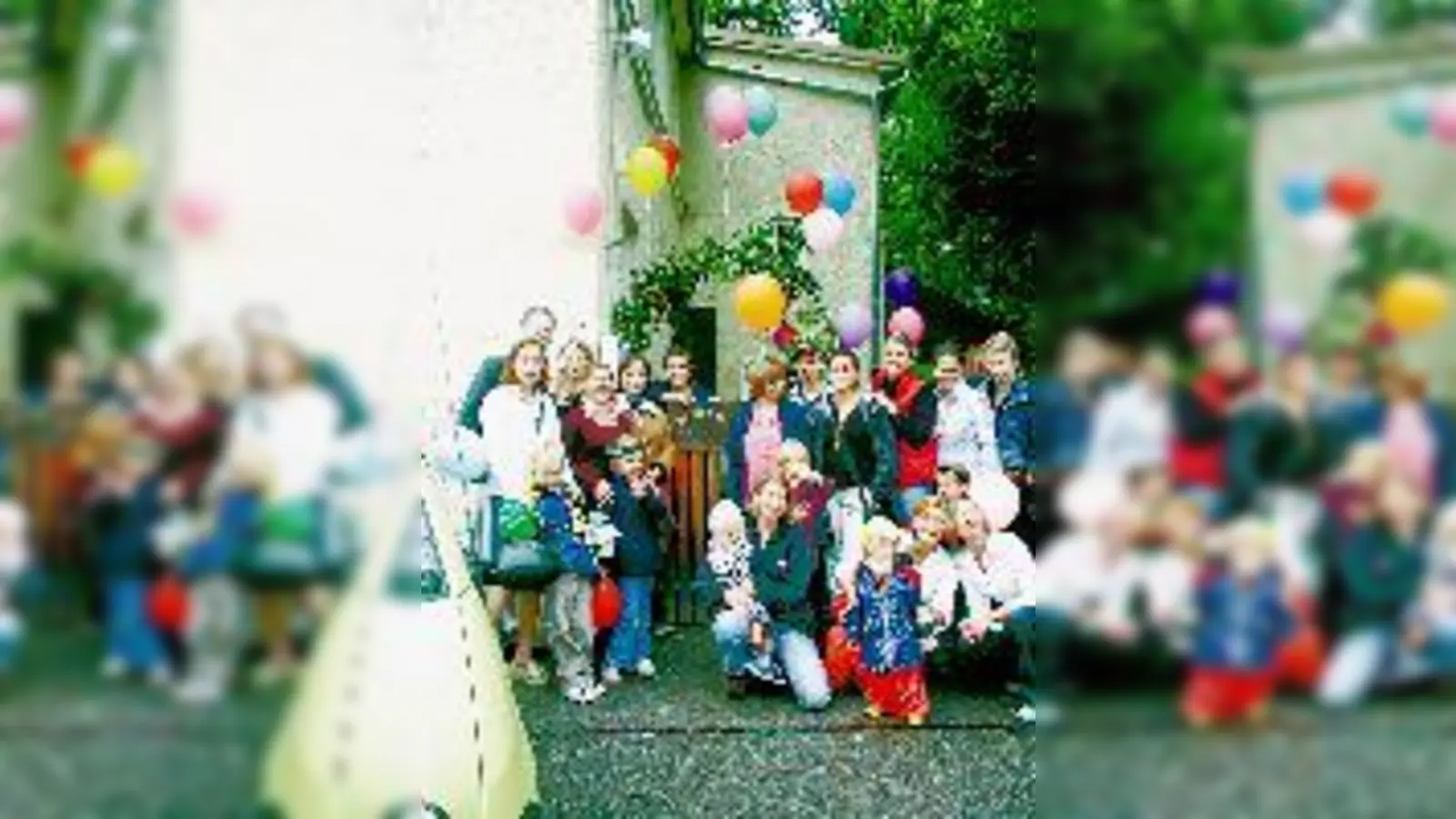 Für Kinder, Eltern und Erzieher war das Jubiläums-Sommerfest ein tolles Erlebnis.	 (Foto: dk und Privat)