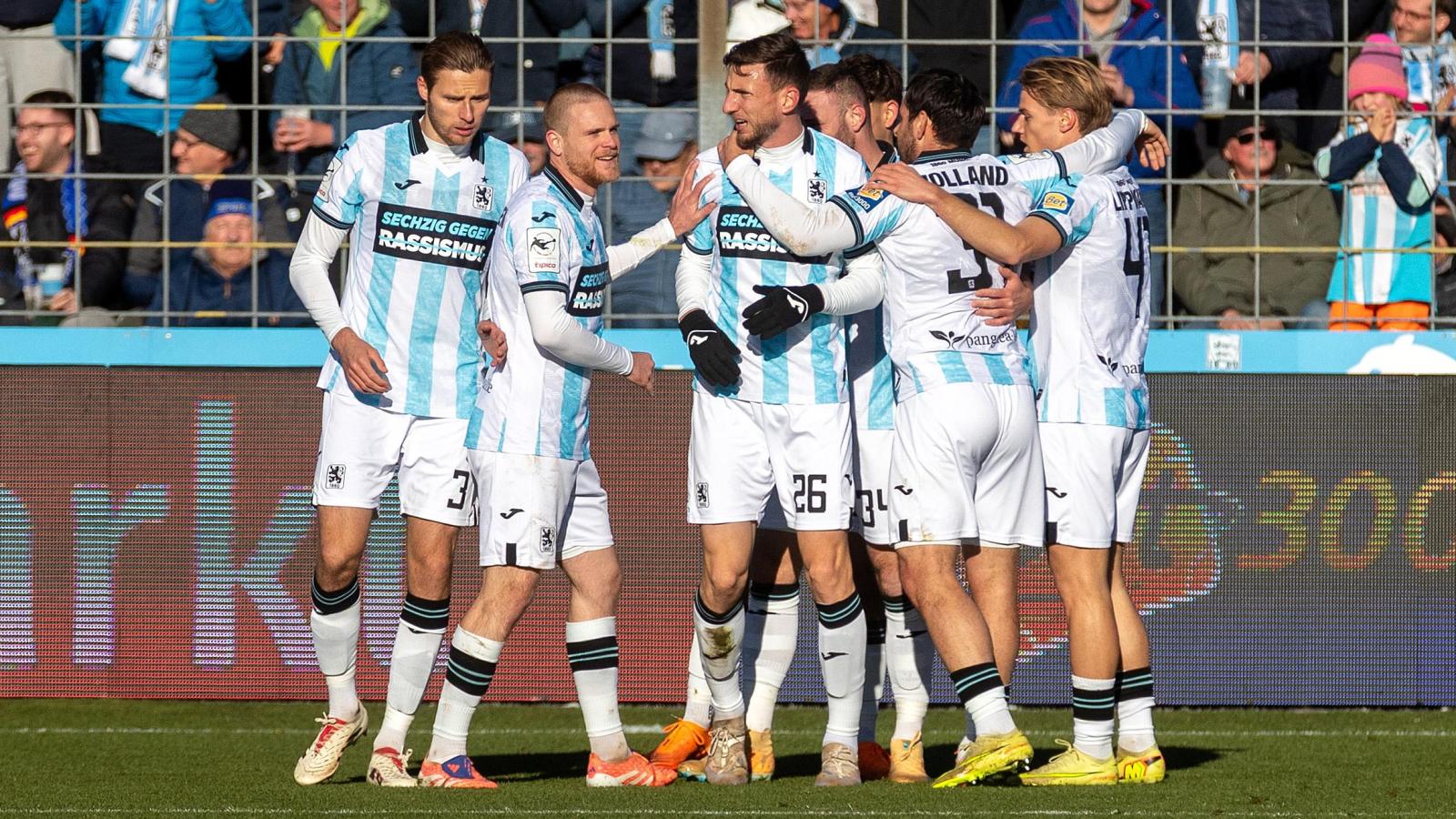 L-wen-versteigern-Anti-Rassismus-Trikots