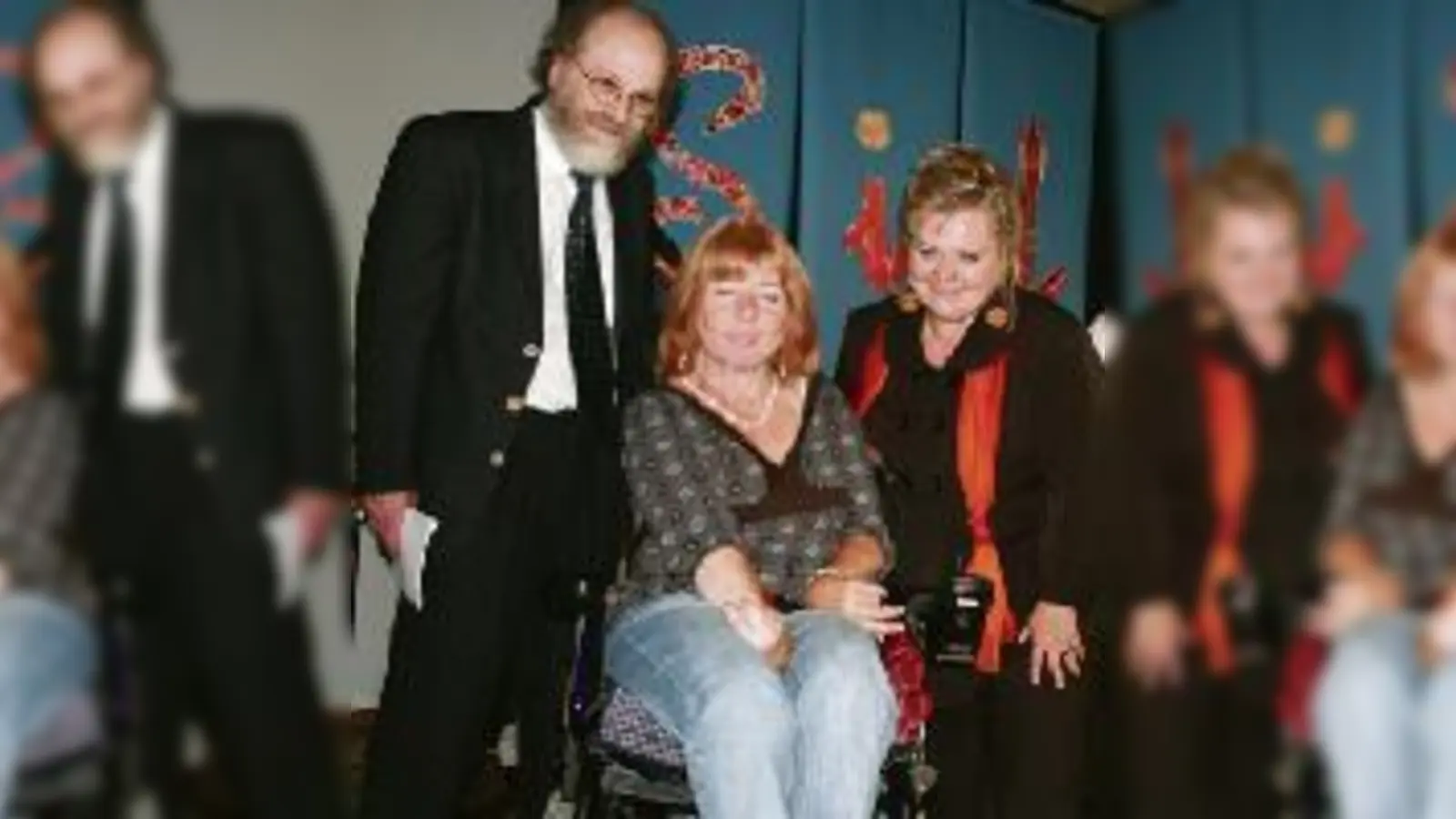 Siloah-Mitgründer Jürgen Pfefferlein, eine Besucherin der ersten Stunde, Antje Garbas, und die pädagogische Leiterin Eva-Maria Huppmann (von links) ließen die bewegte Geschichte von Siloah Revue passieren.  (Foto: em)