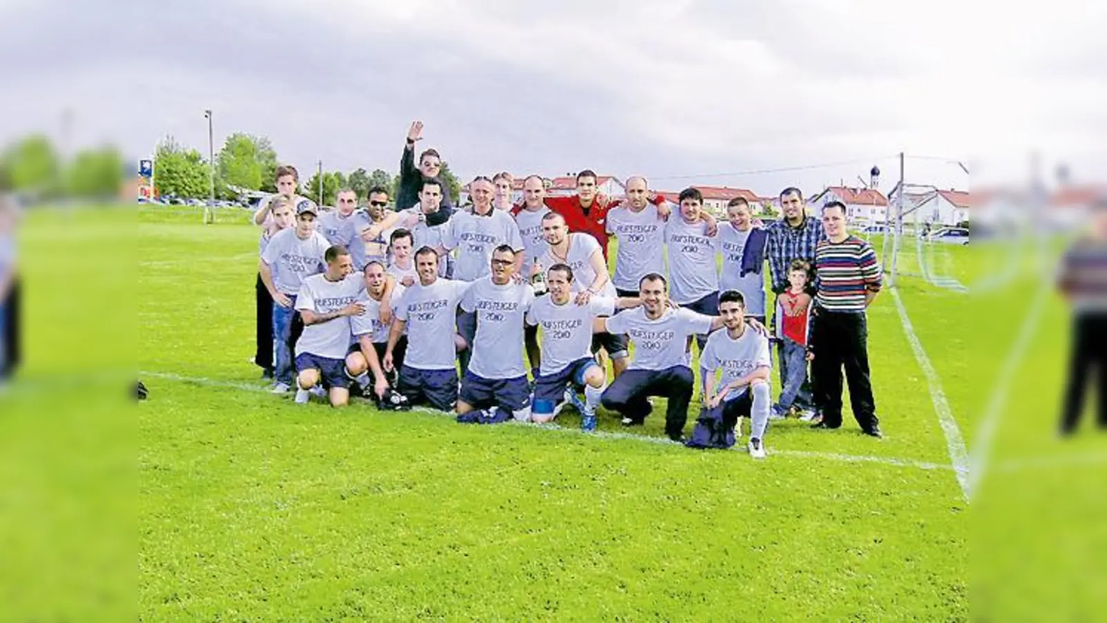 Den Fußballern des TSV Hohenbrunn ist der Aufstieg in die A-Klasse gelungen.  (Foto: Privat)