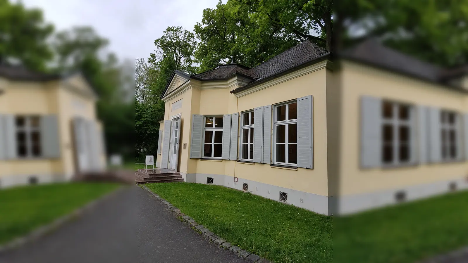 Die Galerie im Schlosspavillon zeigt eine sehenswerte Ausstellung über die ehemalige Grafschaft Ismaning. (Foto: bs)