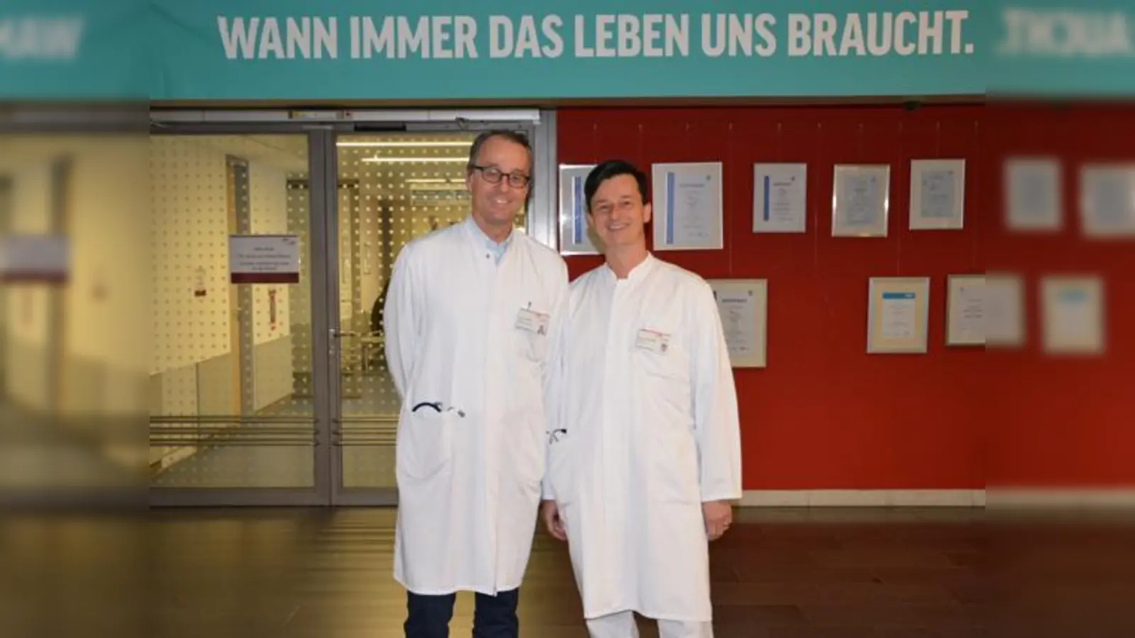 Prof. Dr. Jörg Theisen (li.) und Dr. Lorenz Bott-Flügel übernehmen die ärztliche Leitung am KLE am 1. Januar 2019.  (Foto: KLE)