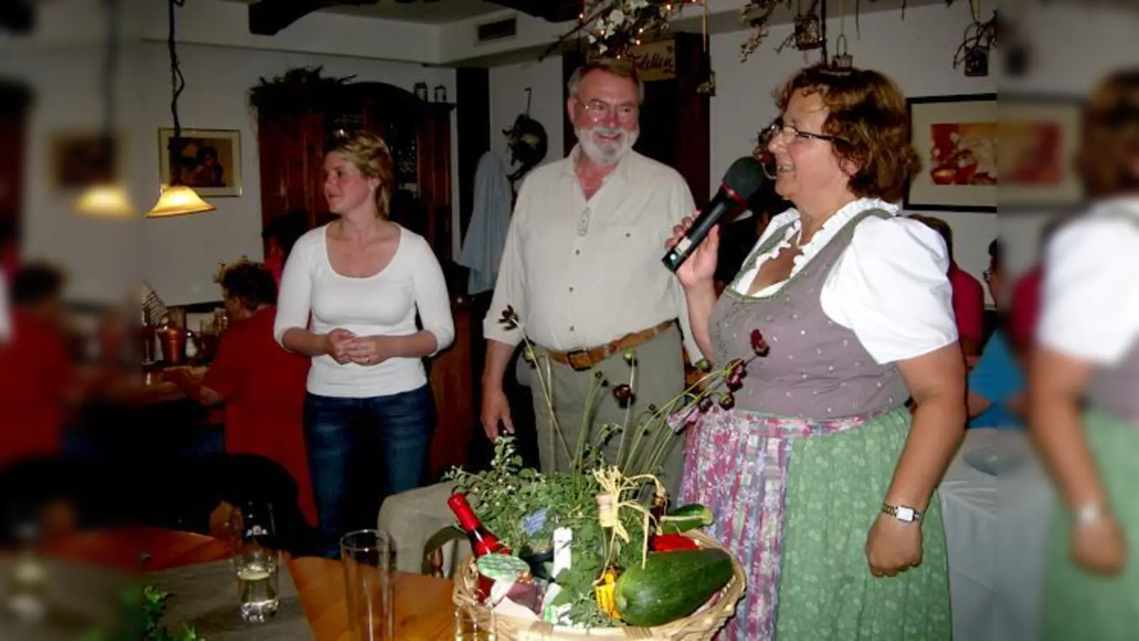 Mitte Juli waren »Papa Huber« und seine Tochter bei den Kirchseeoner Gartlern zu Gast. Demnächst fährt der Verein nach Ramersdorf.  	 (Foto: Verein)