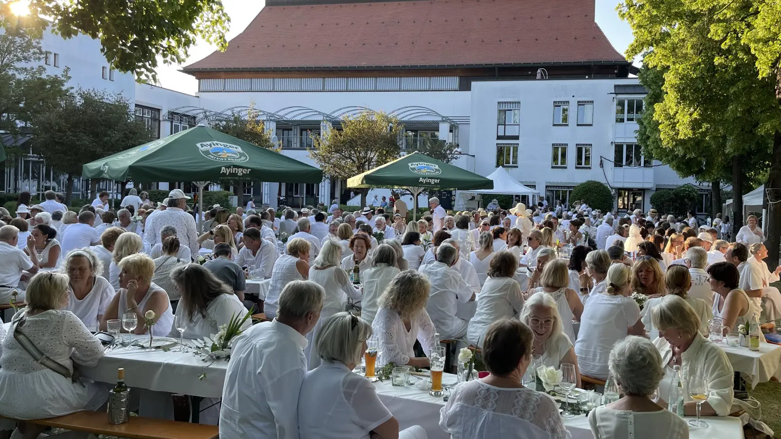 Erste „Weiße Nacht“ | Wochenanzeiger