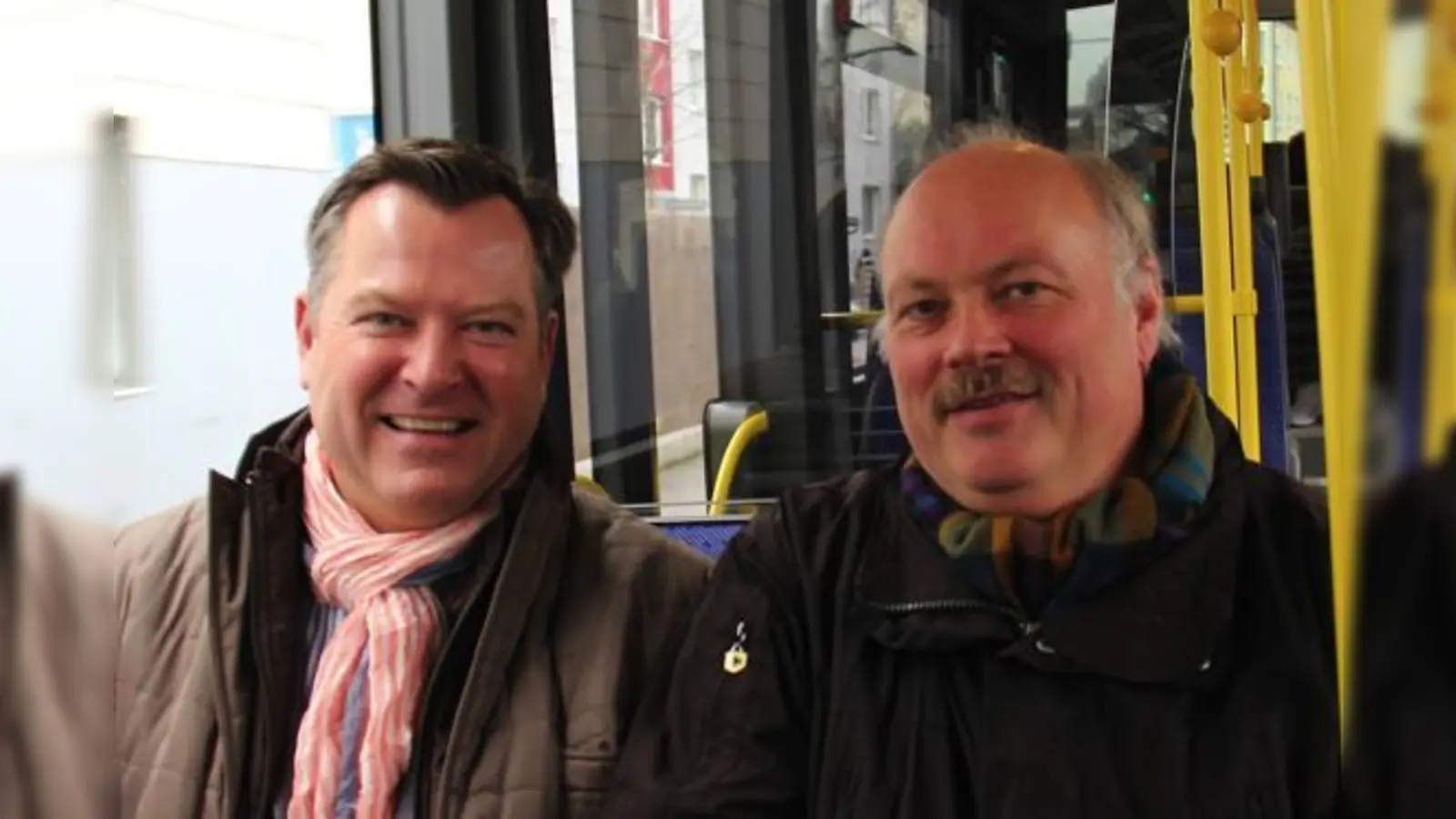Auf Tour im Stadtbus 163: Josef Schmid (links) und Andreas Nagel.	  (Foto: Aktion Münchner Fahrgäste)