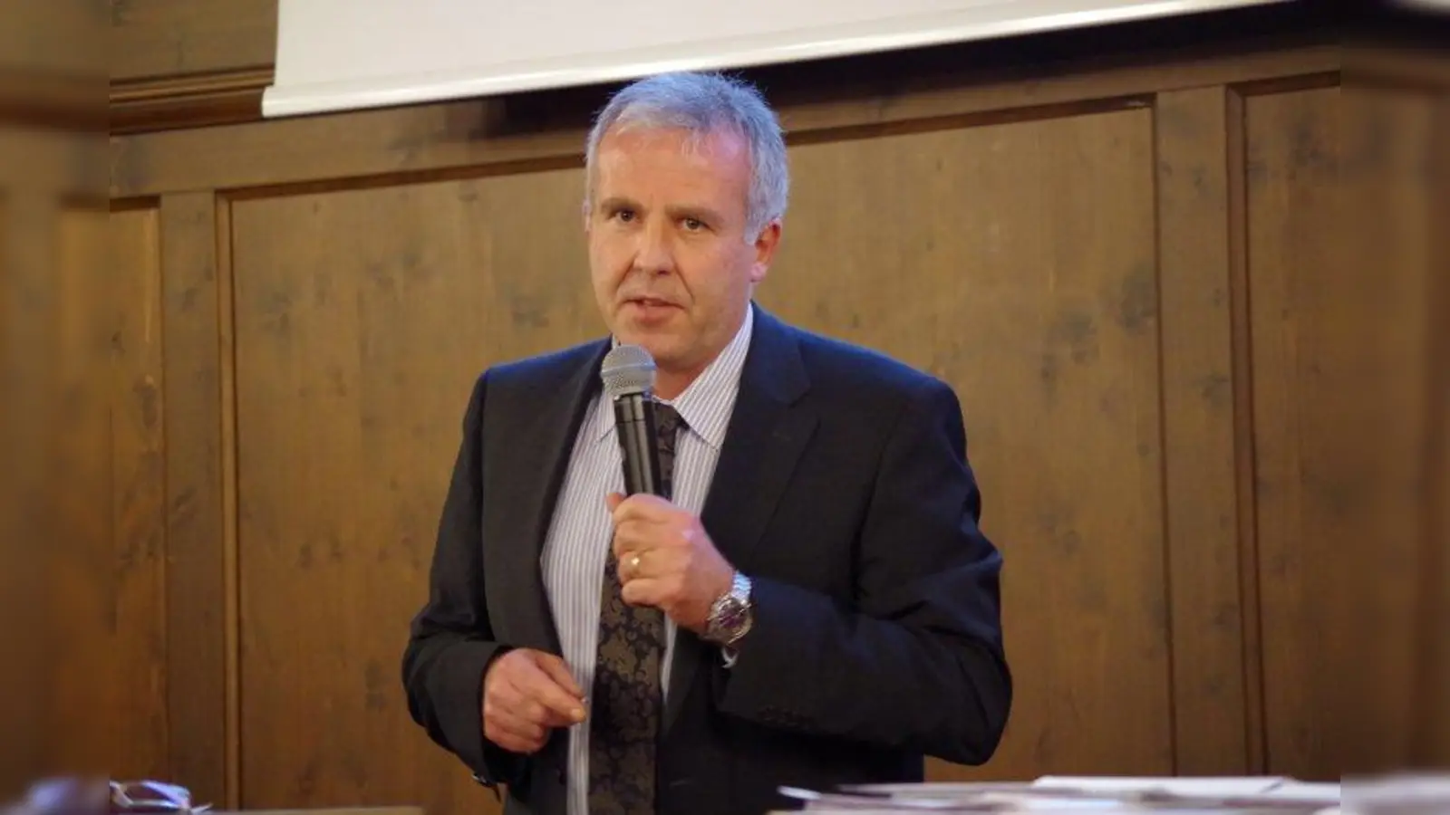 „Der Kunde von heute will eine Auswahl haben. Zu kleine Einkaufsquartiere funktionieren nicht“, meint Harald Ortner, Geschäftsführer der Hanseatischen Betreuungs- und Beteiligungsgesellschaft mbH, Investor für das ehemalige XXXLutz Gebäude. (Foto: kö)