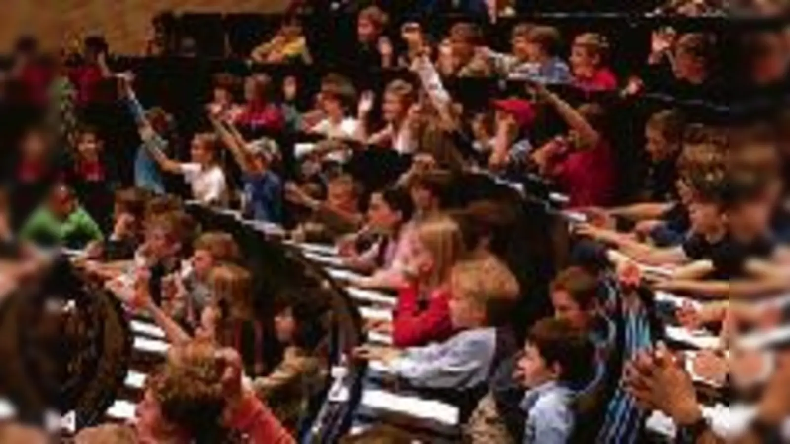 Reges Interesse bei den Vorlesungen der KinderUni an der FH.	 (Foto: VA)