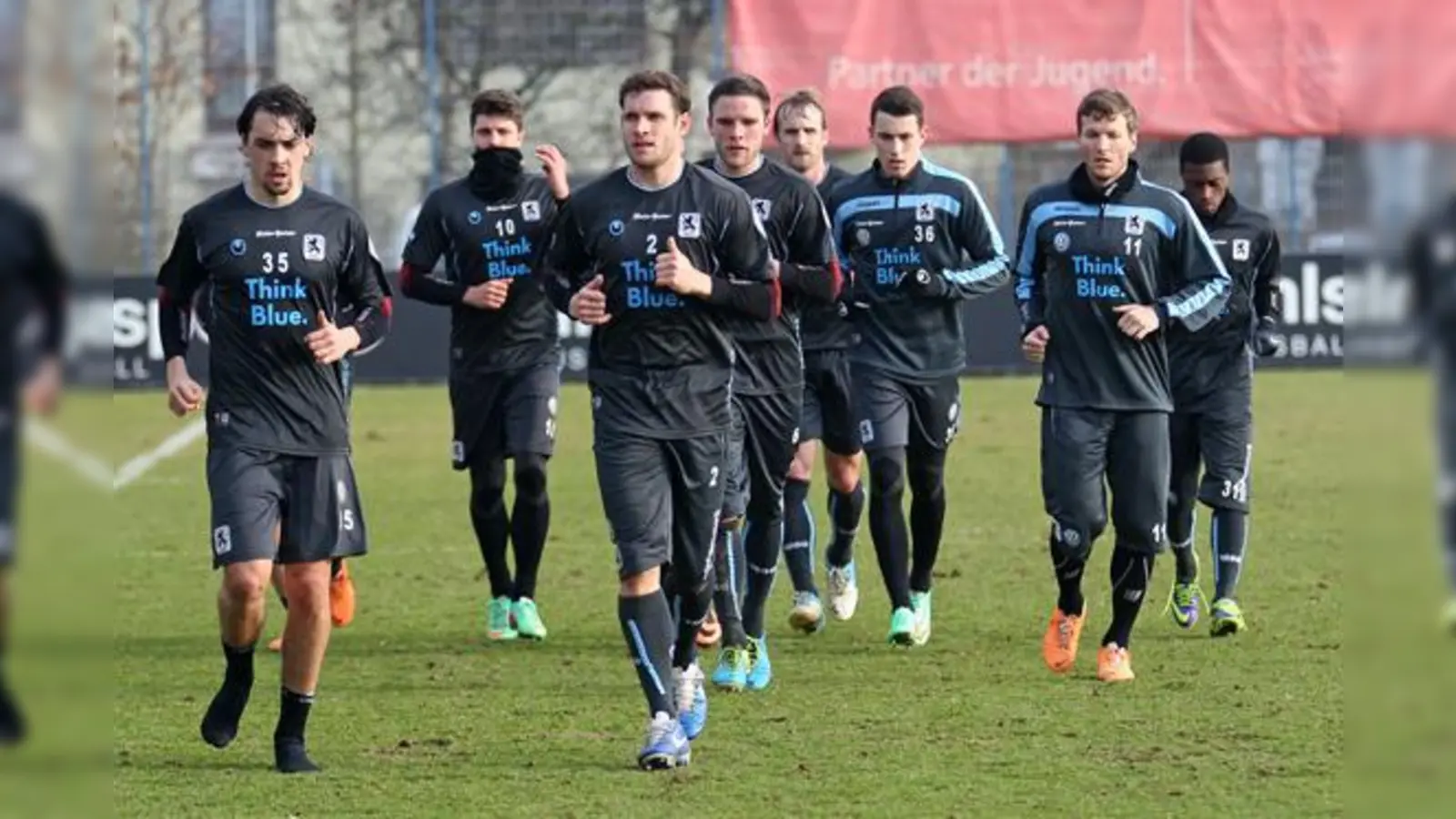 Hoffen auf den großen Sprung: die Löwen.  (Foto: A. Wild)