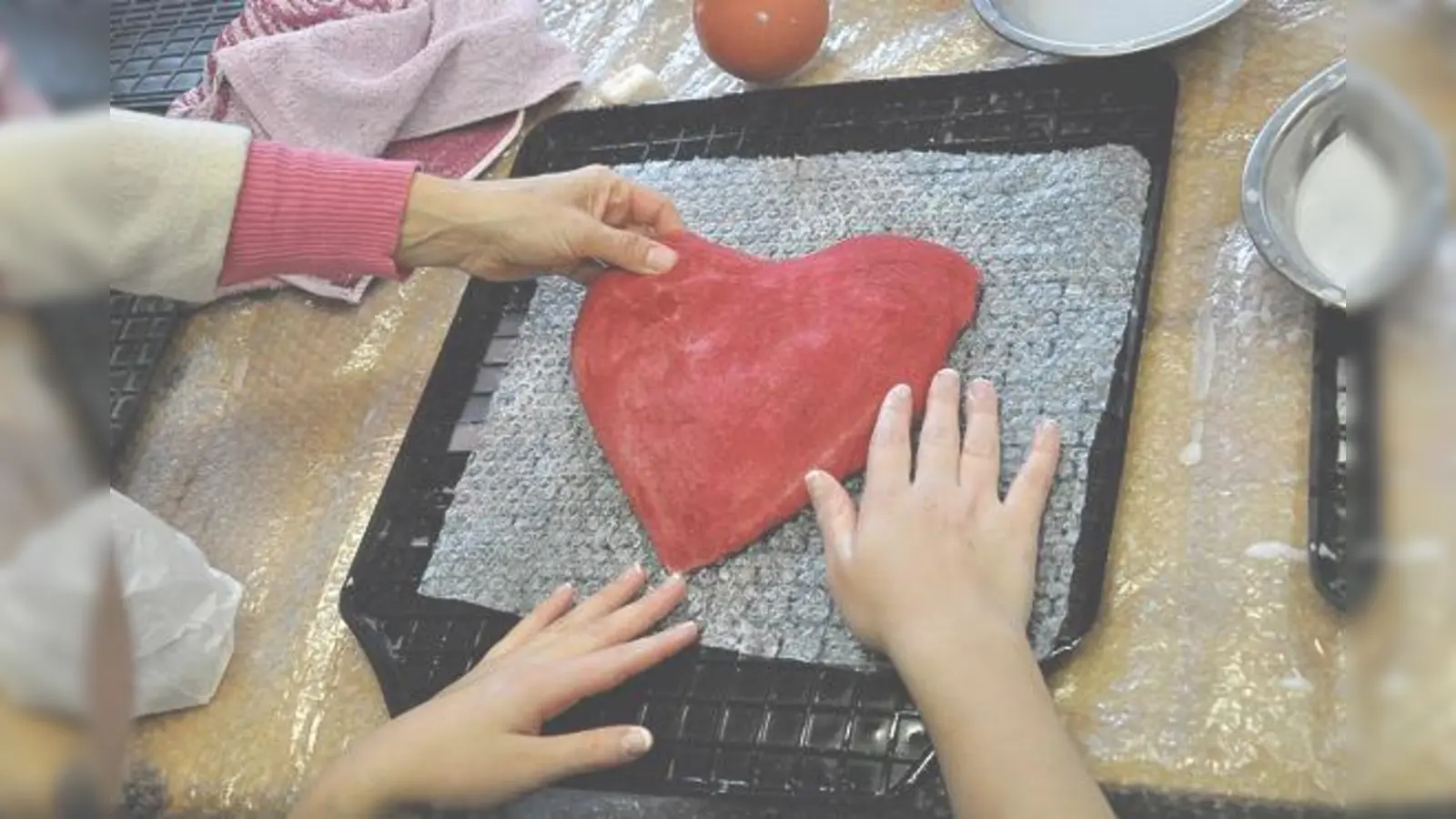 Beim Tag der offenen Tür gibt es ein abwechslungsreiches rahmenprogram, wie Filzen etwa.	 (Foto: Schule)