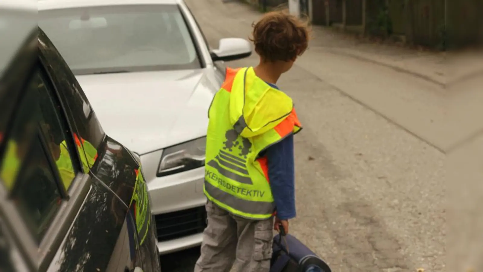 Peter Löffelmann von der Polizeiinspektion 45 rät: „Auch nach Schulstart soll der Schulweg öfter geübt werden. Routine birgt immer Gefahr in sich. Dem sollten Eltern begegnen.” (Foto: US)