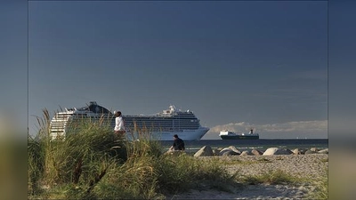 Bildrechte: Flickr https://www.flickr.com/photos/8069051@N06/7794919358/ Begegnung https://www.flickr.com/photos/8069051@N06/ liebeslakritze (CC BY-SA 2.0) https://creativecommons.org/licenses/by-sa/2.0/ Bestimmte Rechte vorbehalten (Foto: liebeslakritze)