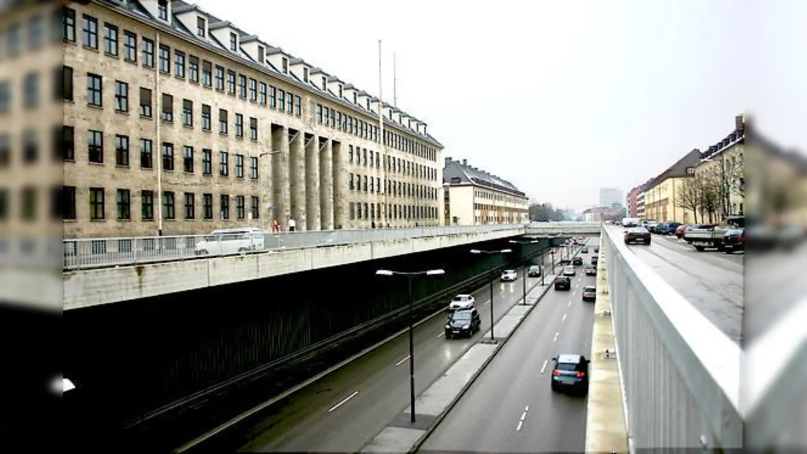 Ein möglicher Standort für eine Realschule sieht der BA-Vorsitzende, Thomas Schwindel und der gesamte BA mit der McGraw-Kaserne.	 (Fotos: HH/Privat)