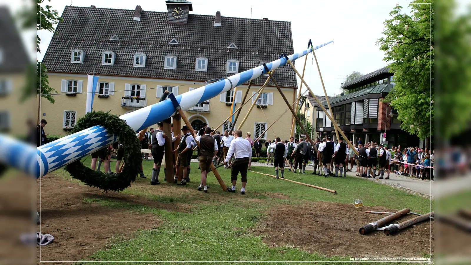 Am 1. Mai wird der neue Maibaum der Neubiberger Lindenburschen aufgestellt. Ab Samstag, 25. März, beginnt die zünftige Wachüttenzeit. (Foto: Lindenburschen)