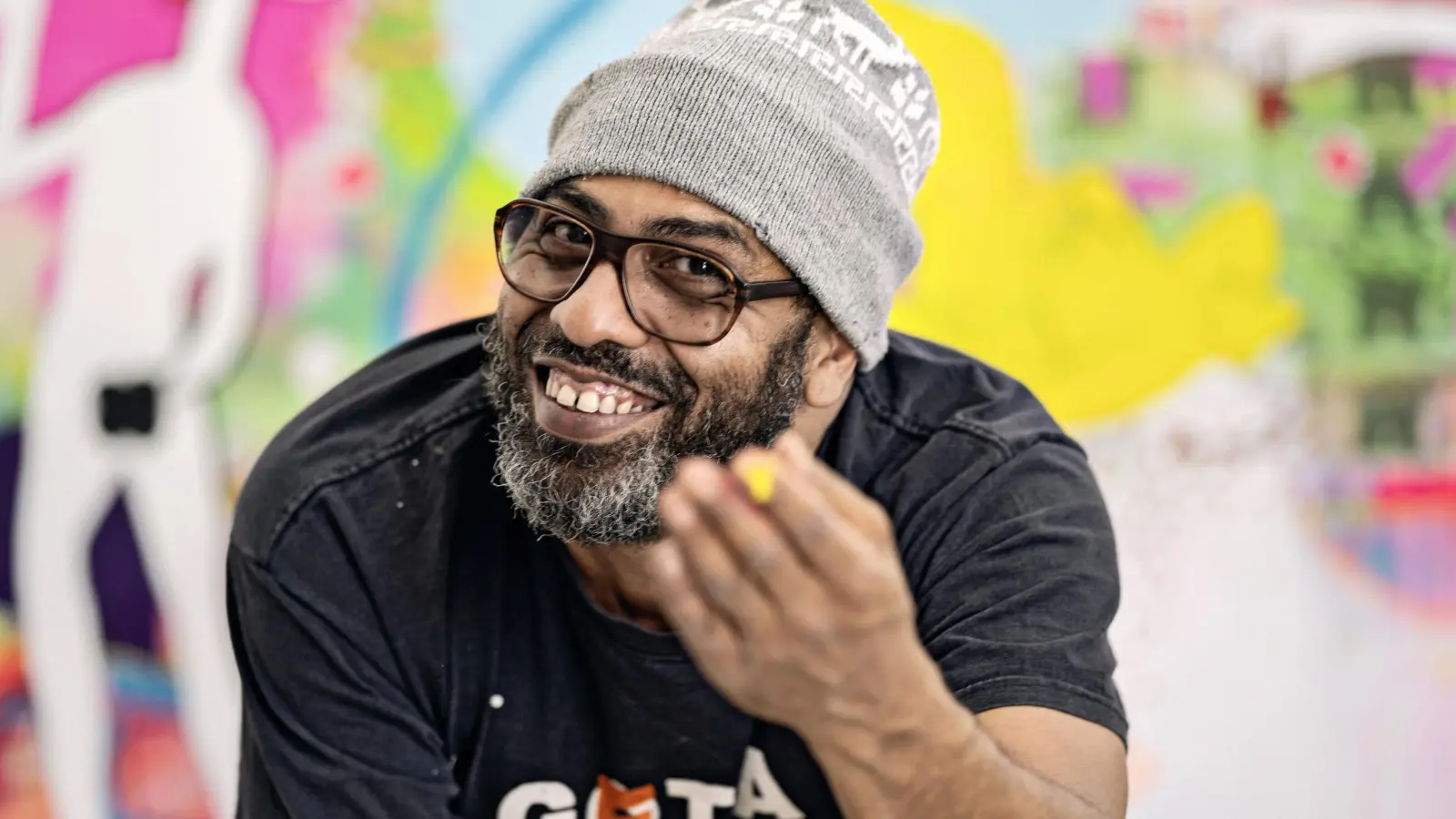 Der gebürtige US-Amerikaner Ray Moore zeigt im Üblacker-Häusl einen Querschnitt seiner Kunst. (Foto: Ray Moore )