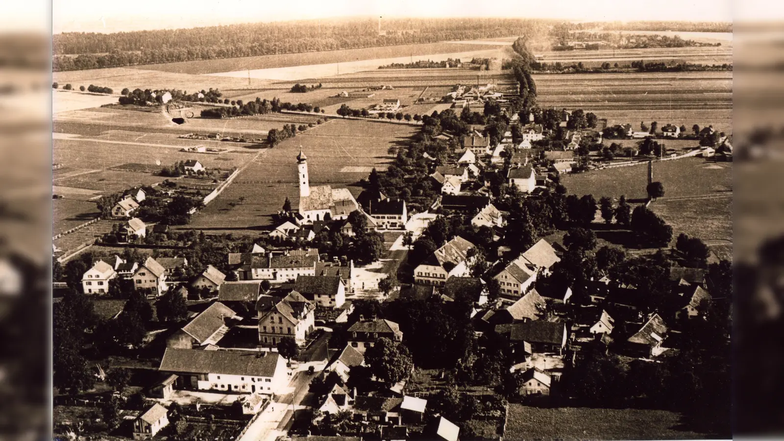 Diese alte Postkarte zeigt Forstenried im Jahr 1930. (Foto: gemeinfrei)