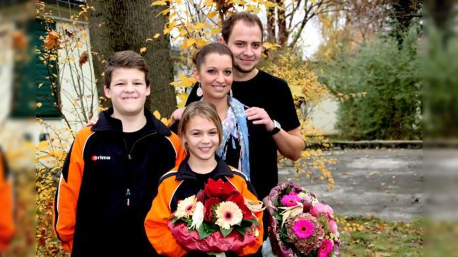 Noch ohne festliche Roben: die Prinzenpaare der  Faschingsgesellschaft Feringa.	 (Foto: VA)