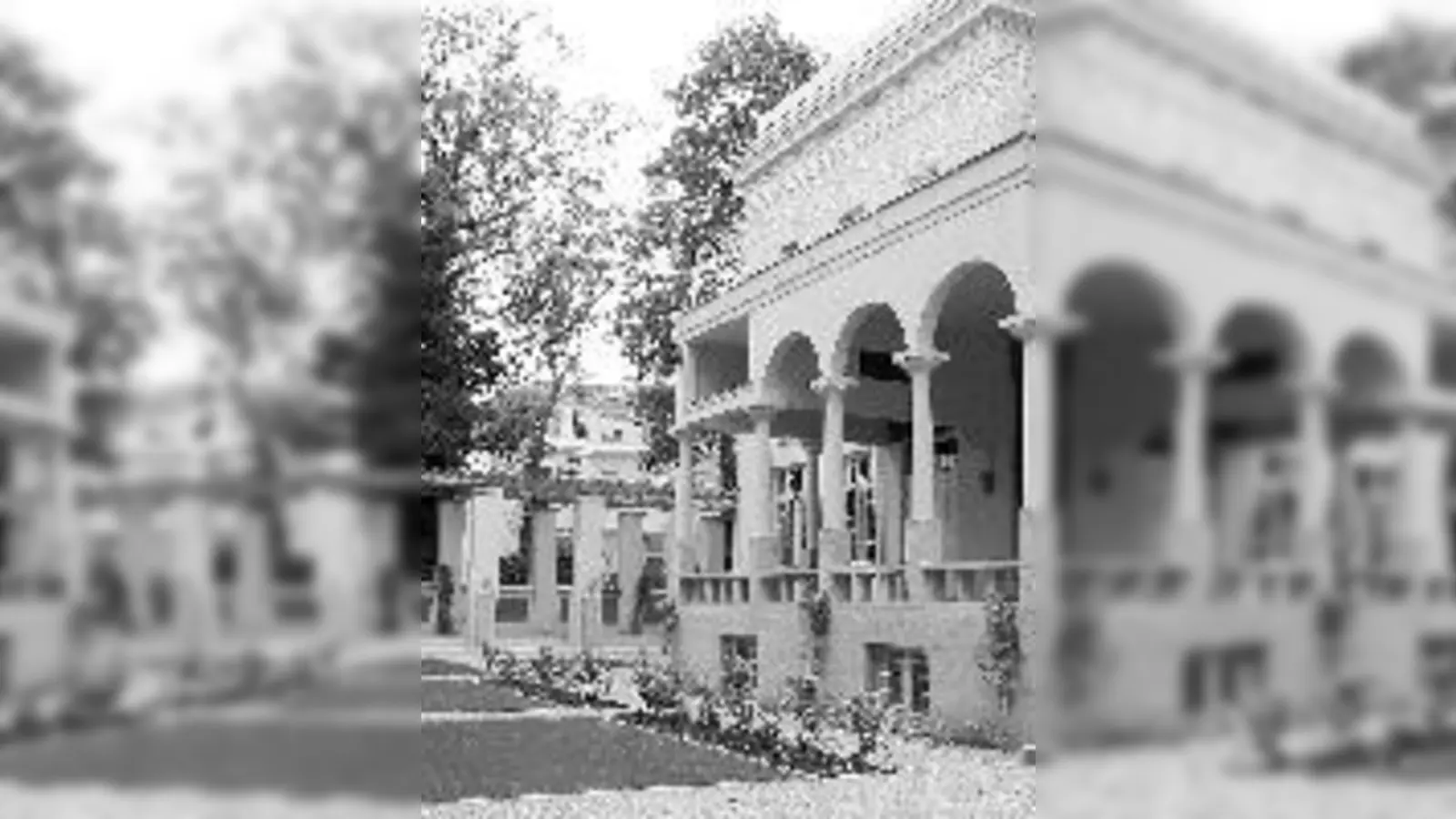 Innen und außen wird die Villa Stuck derzeit auf Hochglanz gebracht. 	 (Foto: Robert Matthews)