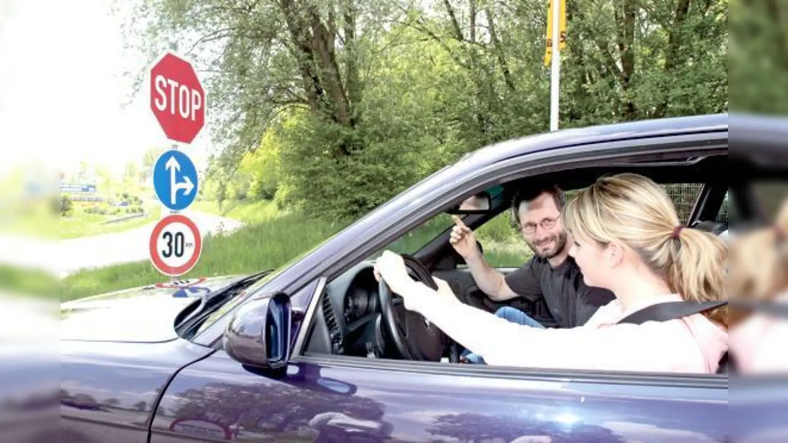 Fahrversuche ohne Risiko auf den ADAC Verkehrsübungsplätzen.	 (Foto: ADAC)