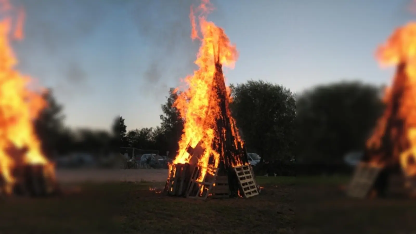 Einfach herzerwärmend so ein Sonnwendfeuer!  (Foto: VA)