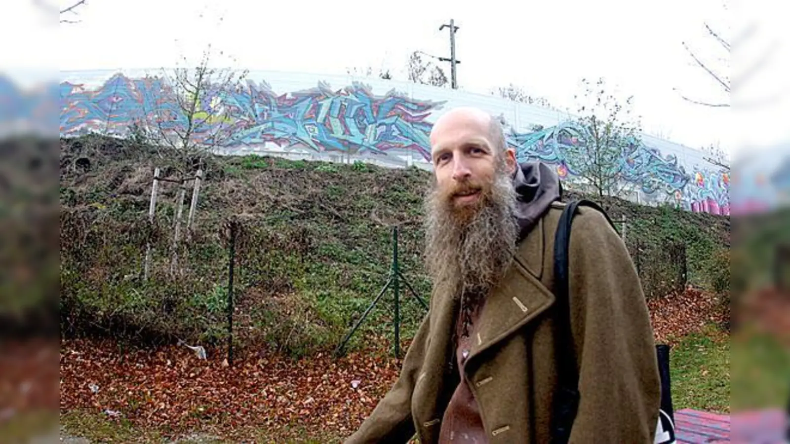 Prägnanter Mittler zwischen vitaler Kulturszene und Stadtteil: David Kammerer beeindruckt als neuer Graffiti-Beauftragter für Untergiesing längst nicht nur optisch.	 (Foto: HH)