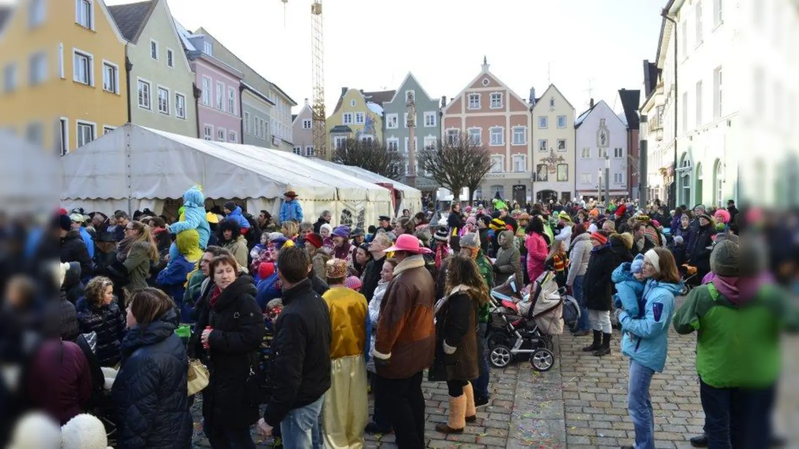 Gesteckt voll ist der Marienplatz, wenn am Faschingsdienstag dort der Kinder- und Familienfasching stattfindet. (Foto: mka)