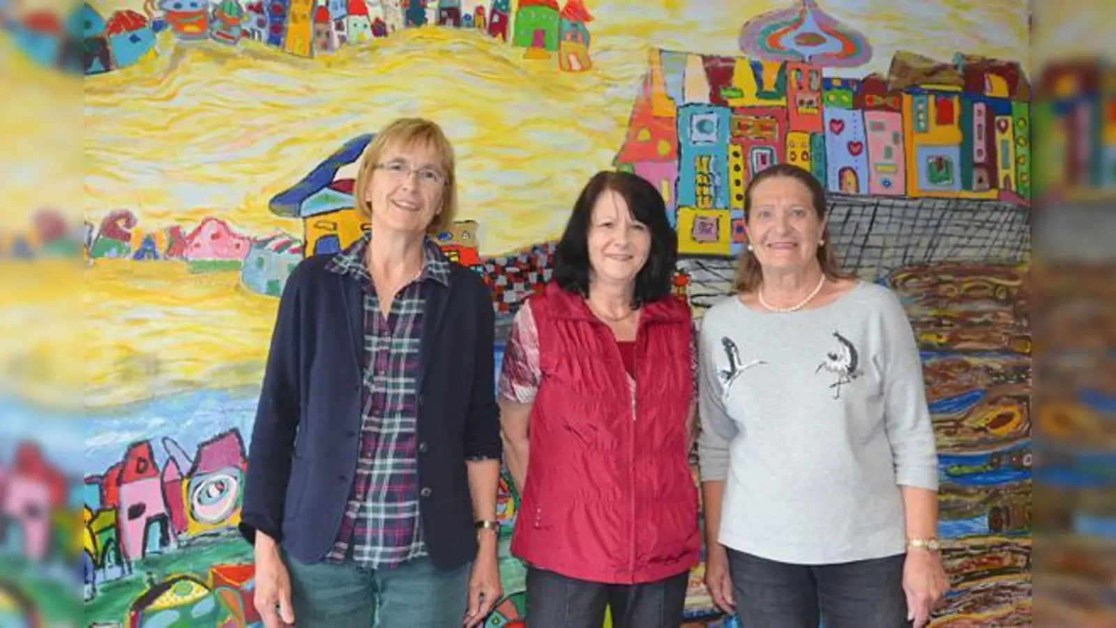 Die drei Leiterinnen der Mittagsbetreuung  (Foto: Gloria Kraemer (Grundschule an der Albert-Schweitzer-Straße), Angelika Seeliger (Grundschule an der Lenbachallee) und die Vereinsvorsitzende Ingrid Eichhorn-Menzel.)