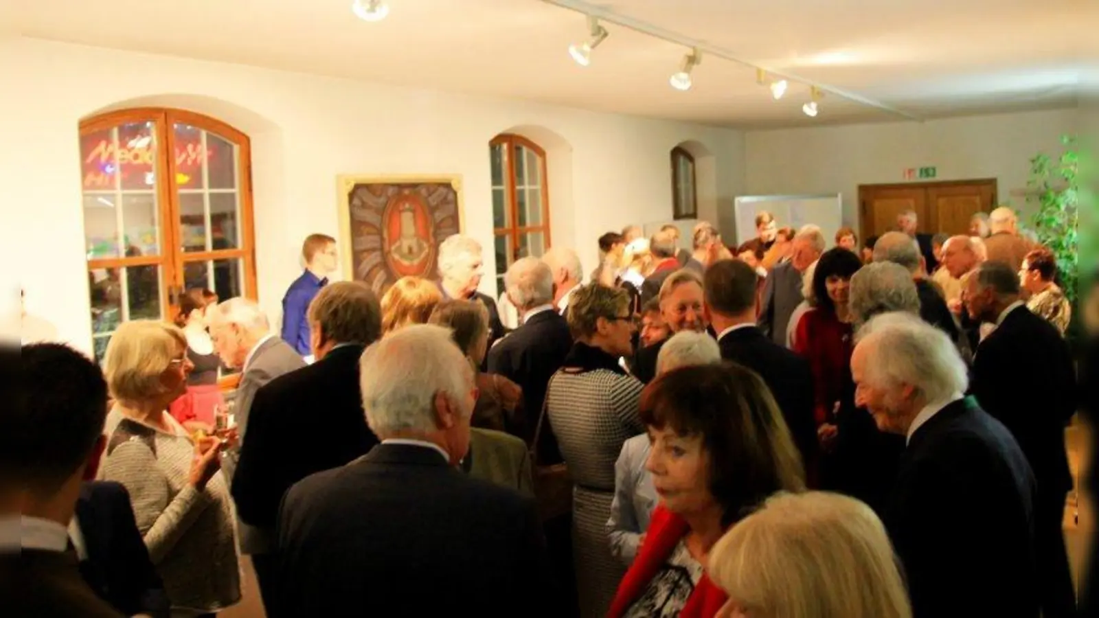 Das mittlerweile 35. Wildessen lockte mehr als 100 Gäste in den festlich geschmückten Rathaussaal. (Foto: us)