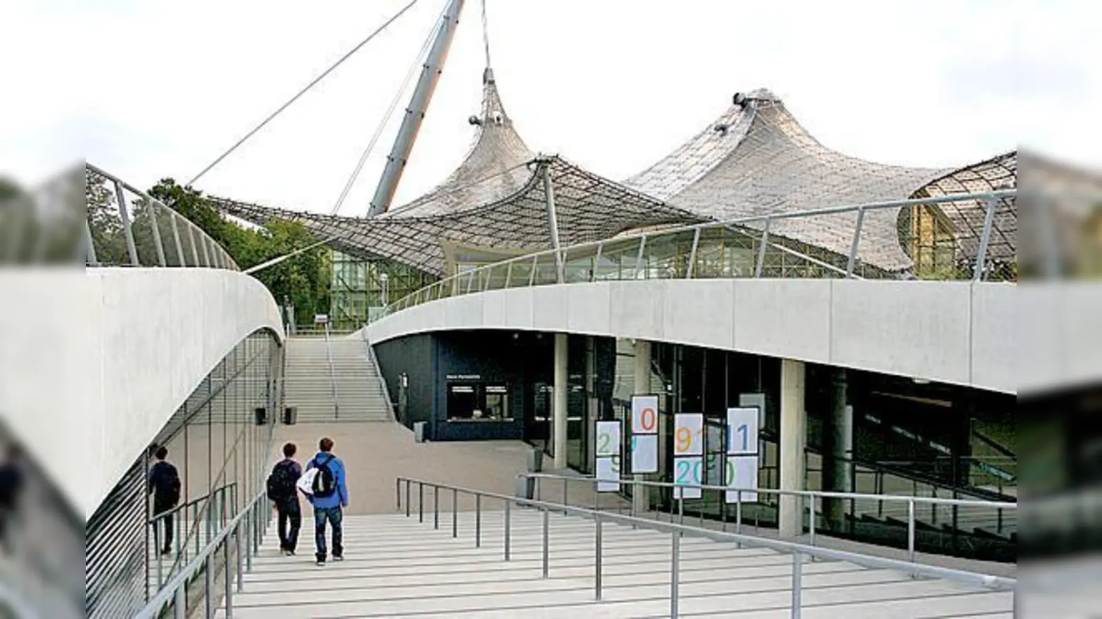 In den Boden versenkt wurde die Kleine Olympiahalle. Sie bietet Platz für 3600 Gäste.	 (Foto: ws)