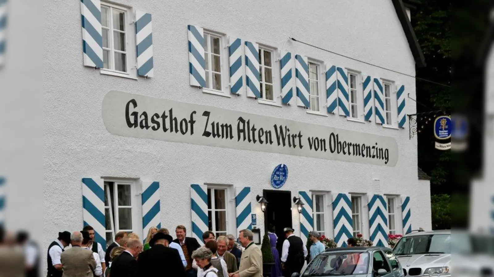 Traditionshaus Alter Wirt seit 1417. Der heutige  Festsaal in der oberen Etage diente früher als Gerichtssaal und später als Tanzboden. Die Chronik von Dorfschreiber Adolf Thurner berichtet ausführlich davon. (Foto: us)