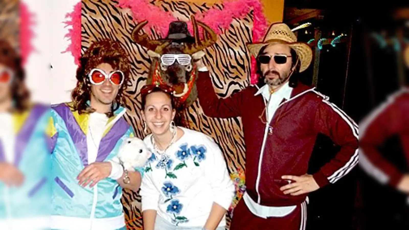 Wer hat den schlechtesten Geschmack? So wie es aussieht, dürfen sie alle zur »Bad Taste Party« kommen	 (Foto: privat)