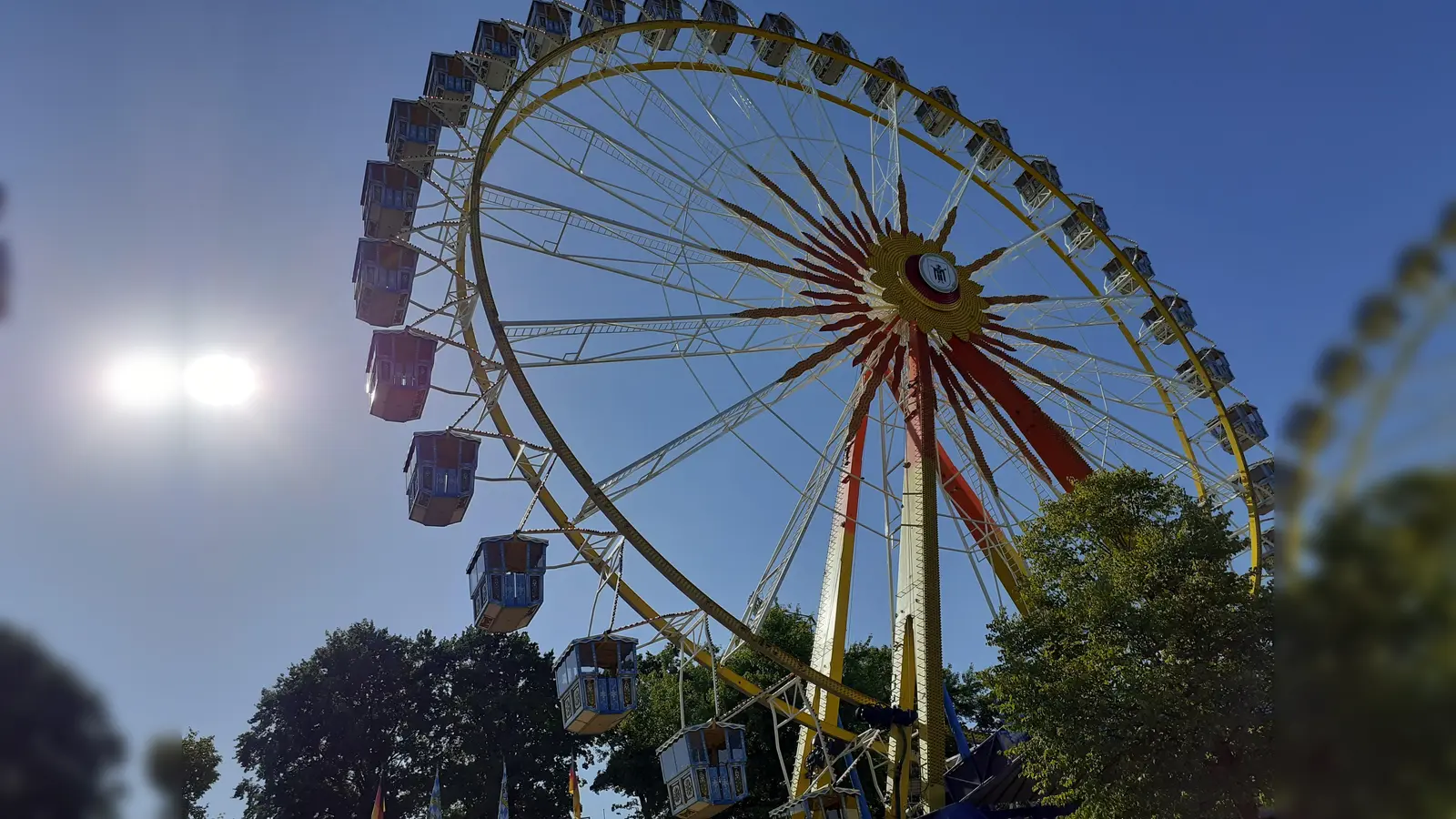 Das Sommerfestival im Olympiapark ist mehr als ein Volksfest: Es gibt ein spezielles Kinderprogramm und Themen-Wochenenden, bei denen für jeden Geschmack etwas dabei sein dürfte.  (Foto: mha)