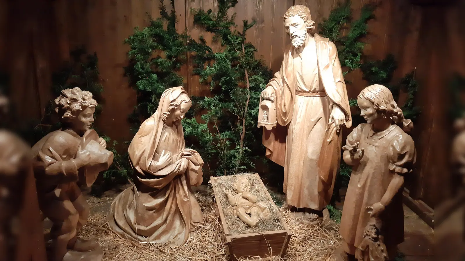 Zu einer stimmungsvollen Adventsfeier wird am 7. Dezember eingeladen. (Foto: std)