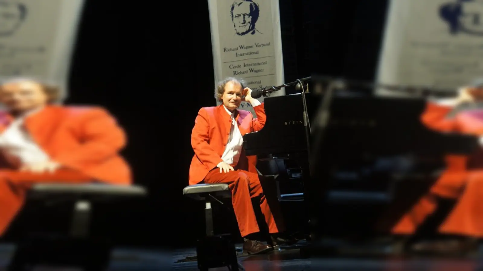 Der wohl charismatischste Opernerklärer der Zeit, Stefan Mickisch aus Bayreuth.	 (Foto: privat)