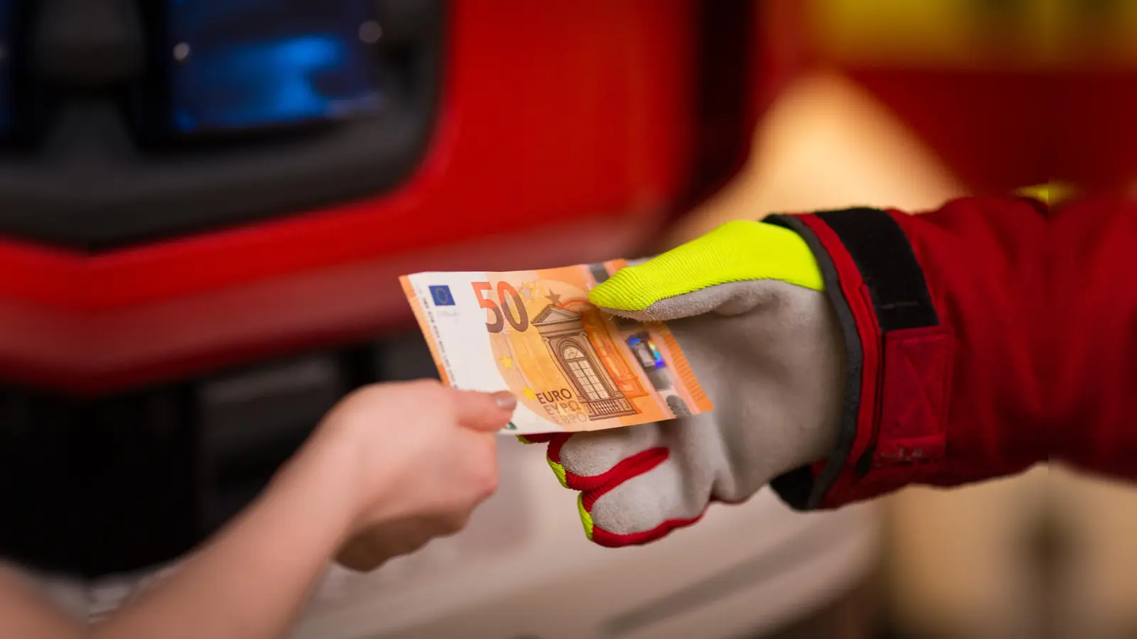Der schönste Dank hat vier Ecken - per Überweisung kann man die FFW Unterhaching bei ihrer Arbeit unterstützen. (Foto: FFW)