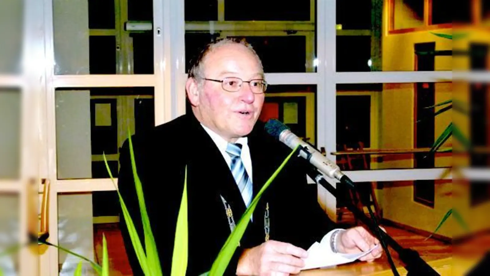 »Wir bewegen uns mit dem Haushalt 2013 auf ganz dünnem Eis«, so Echings Bürgermeister Josef Riemensberger. 	 (Foto: bb)