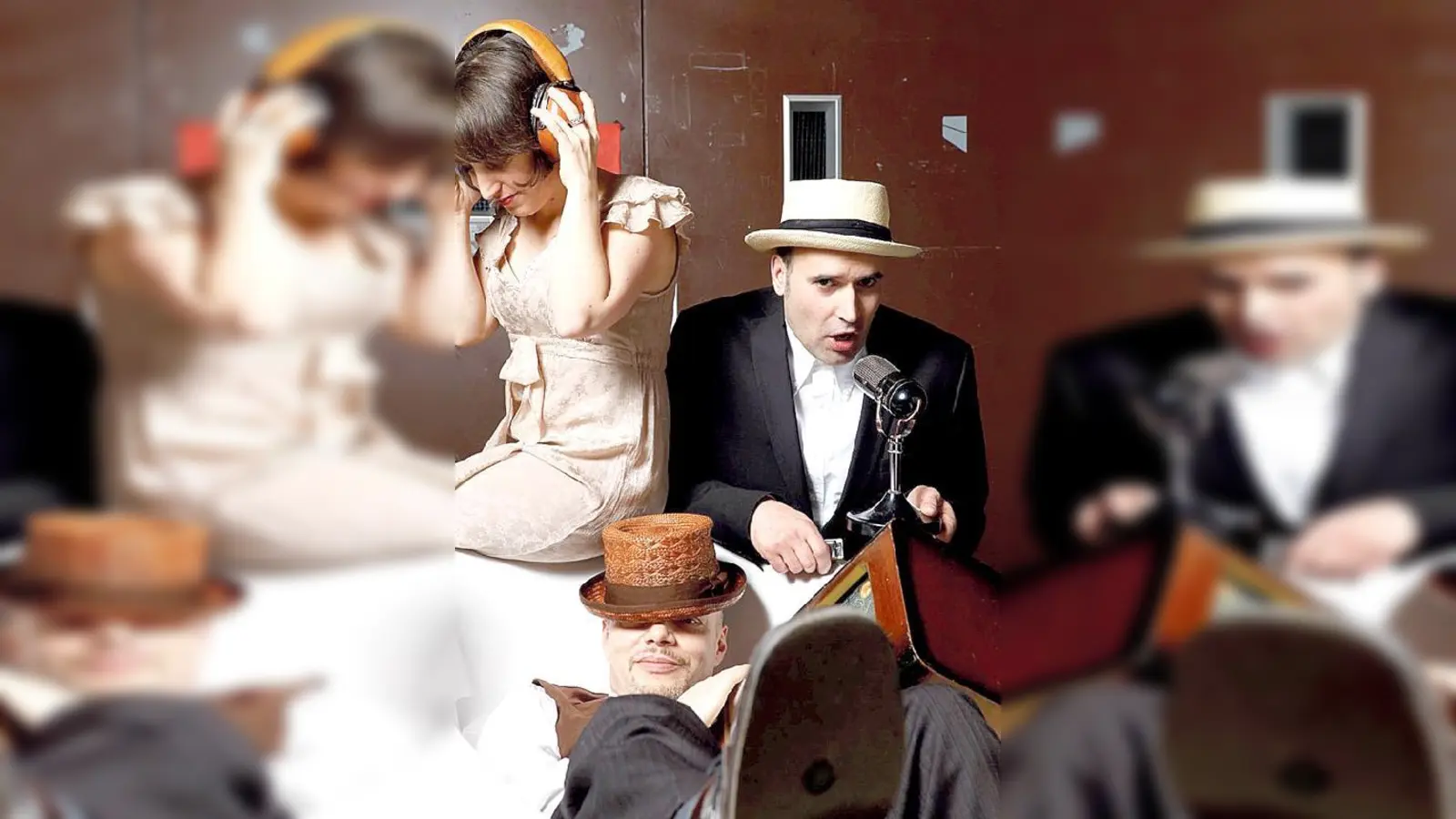 Die Autobahnkapelle besteht aus drei original Münchner Musikern.	 (Foto: VA)