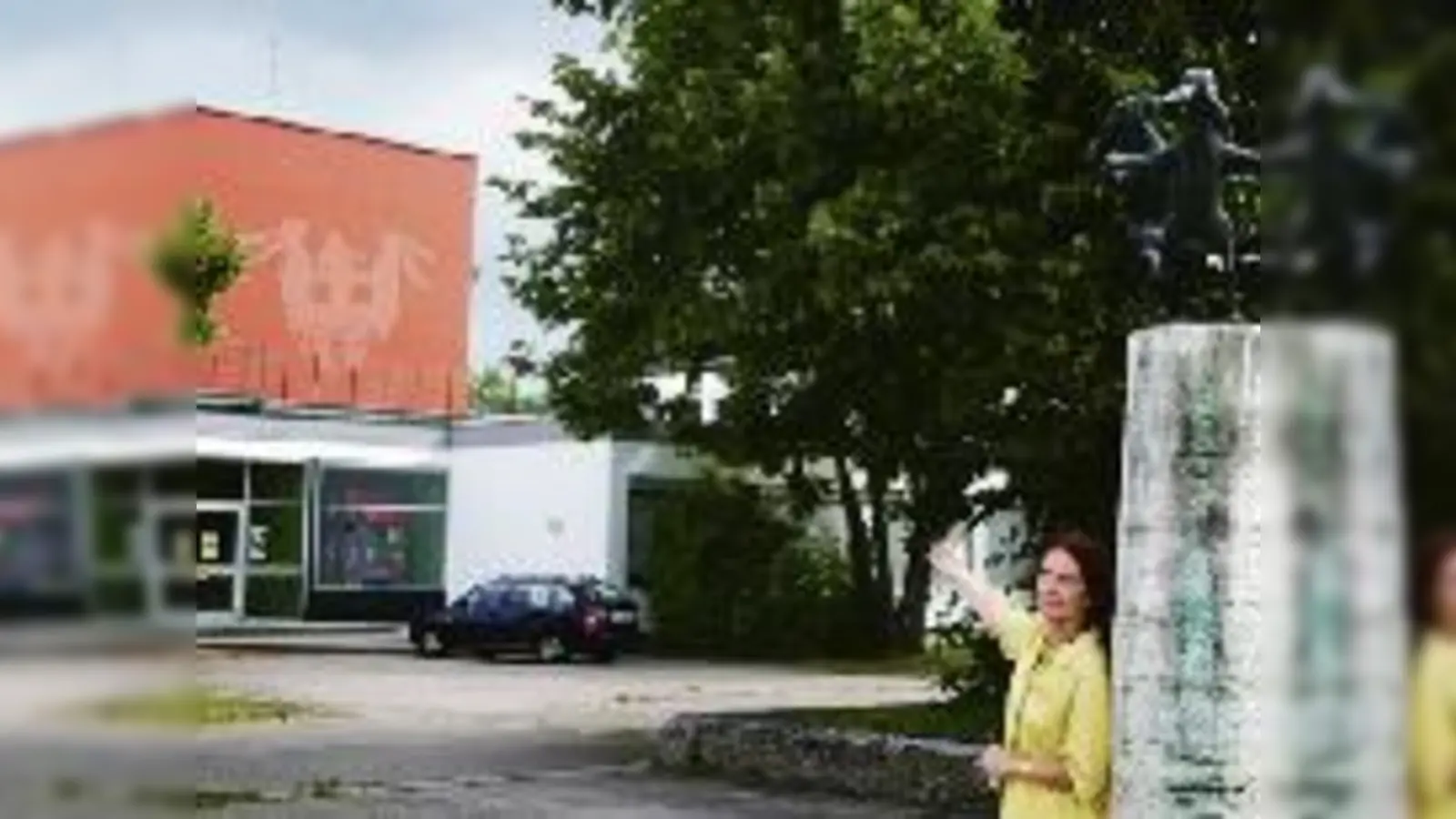 Tanzende Hasen auf dem Hasenbergl  für die Kinder des Sprengels ist die Grundschule an der Thelottstraße attraktiv. Warum nicht auch darüber hinaus, findet Schulleiterin Beatrix Daumenlang. (Foto: em)