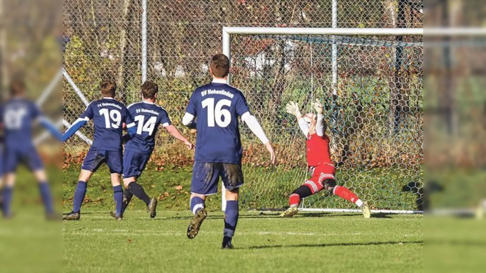 Neuer Tabellenzweiter der Kreisliga 3 ist der SV Hohenlinden. Der Tabellenführer FC Aschheim hatte am Wochenende spielfrei.	 (Foto: Christian Riedel)