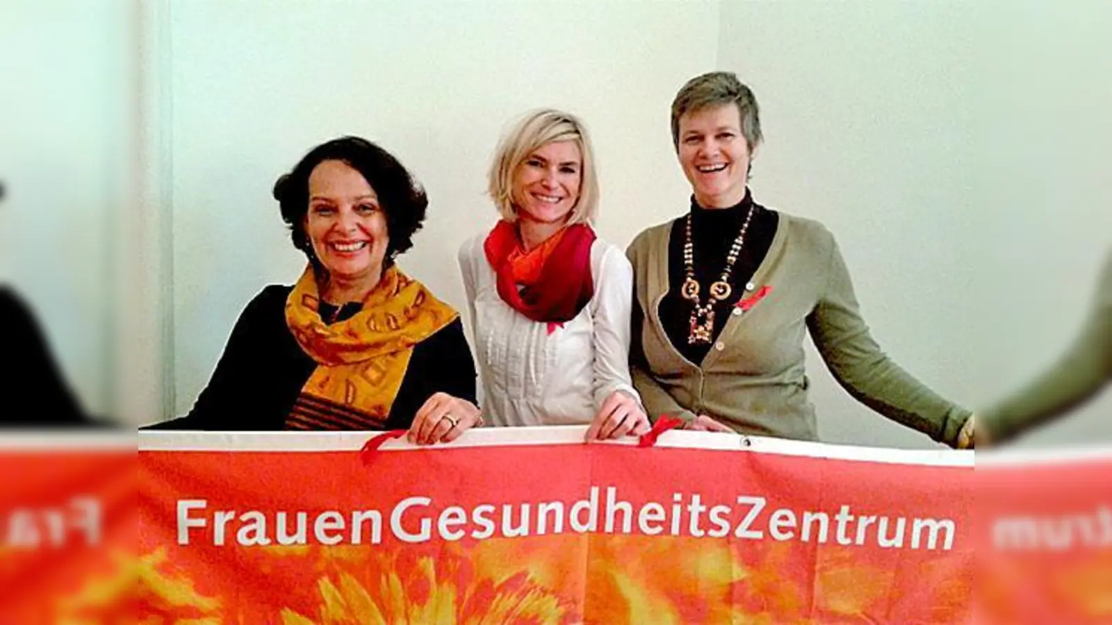 Die Mitarbeiterinnen des Projekts »Positive Frauen« Ulrike Sonnenberg-Schwan, Nicole Quasten und Angelika Timmer (v. l.).	 (Foto: Karin Schönig, FGZ)